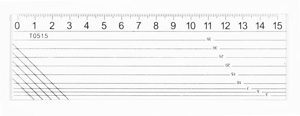 Regla rectangular de  15 x 5 cm para cortar piezas  de tela para patchwork.