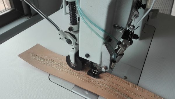 Máquina coser Zig Zag Extra Pesada