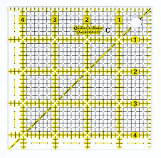 Regla cuadrada  de 4,5 pulgadas para  cortar piezas de tela  para patchwork.