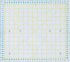 Regla cuadrada  de 30 cm para cortar  piezas de tela para  patchwork.