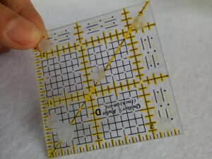 Regla cuadrada  de 2,5 pulgadas para  cortar piezas de tela  para patchwork.